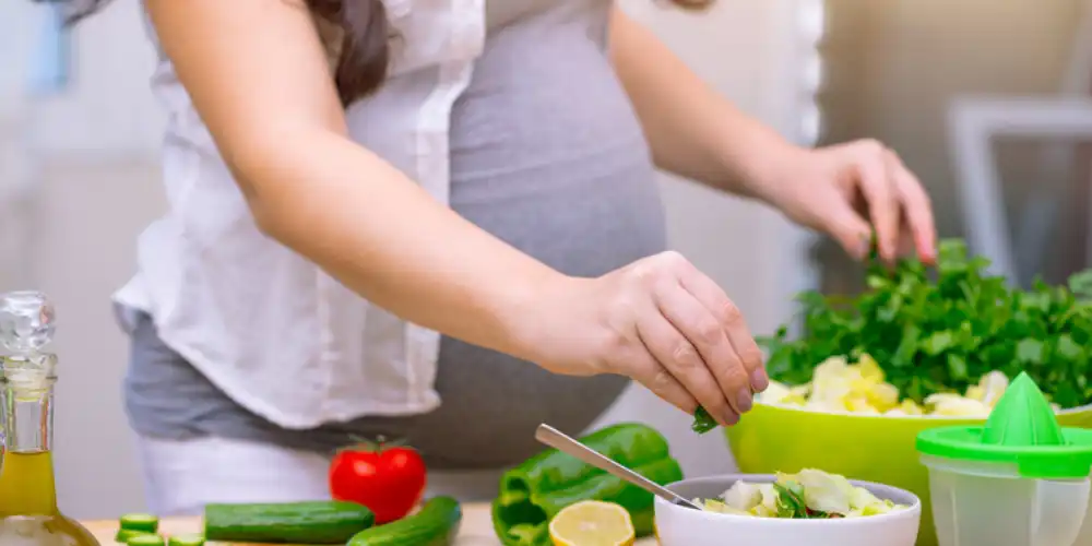 تصویر توضیج ویار بارداری کی شروع میشه