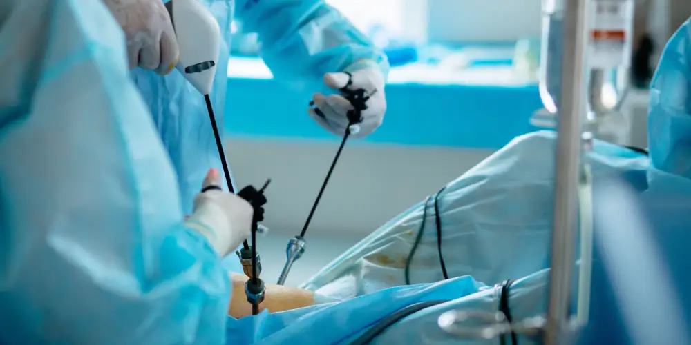 عمل فیبروم رحم به چه صورت است؟